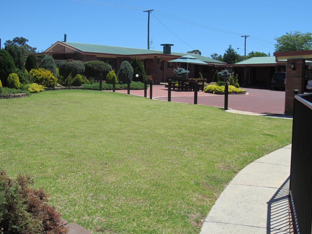 Stannum Lodge Motor Inn Stanthorpe Eksteriør billede